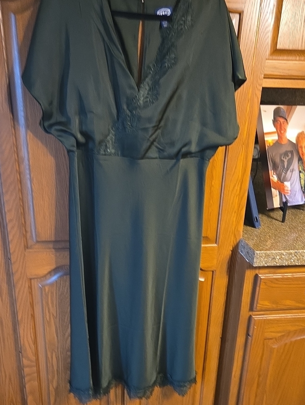 Elegant Forest Green Lace-Trim Midi Dress